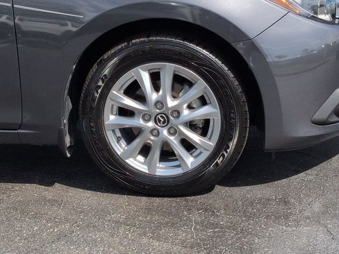 Used 2015 MAZDA MAZDA3 i Grand Touring image 11