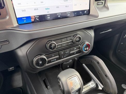 New 2025 Ford Bronco Badlands image 22