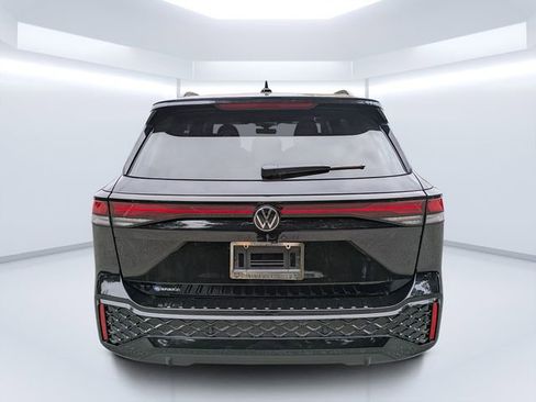 New 2026 Volkswagen Tiguan SE R-Line image 4