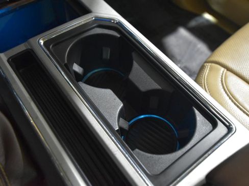 Used 2018 Ford F150 Lariat image 42