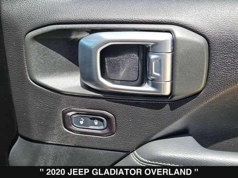 Used 2020 Jeep Gladiator Overland AWD/4WD image 32