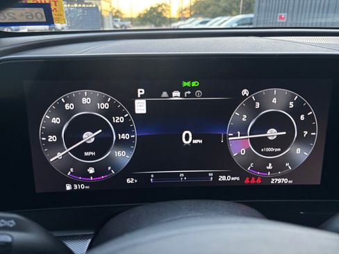 Used 2024 Kia Sportage SX image 18