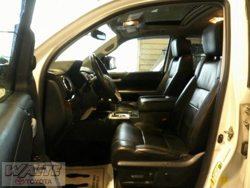 Used 2017 Toyota Tundra Limited image 26