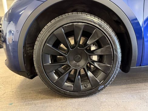 Used 2020 Tesla Model Y Long Range AWD/4WD image 17