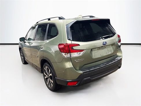 Used 2021 Subaru Forester Limited image 5