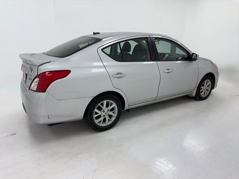 Used 2017 Nissan Versa SV w/ SV Special Edition Package image 21