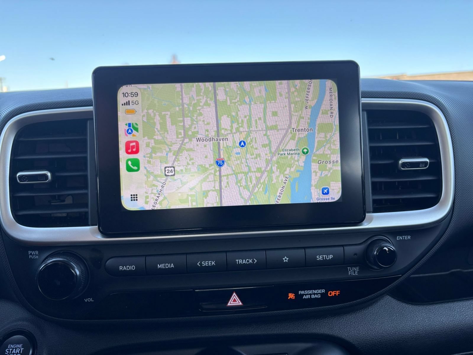 Used 2026 Hyundai Venue SEL FWD image 19