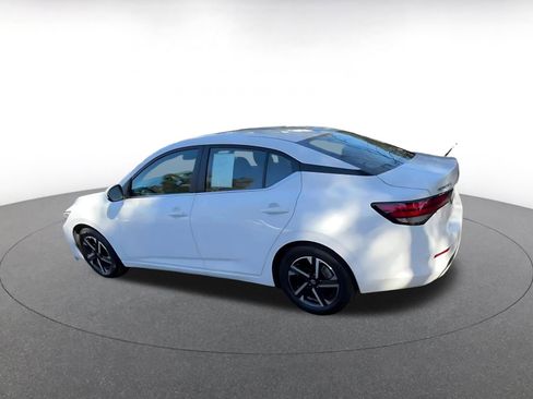 Used 2025 Nissan Sentra SV image 10