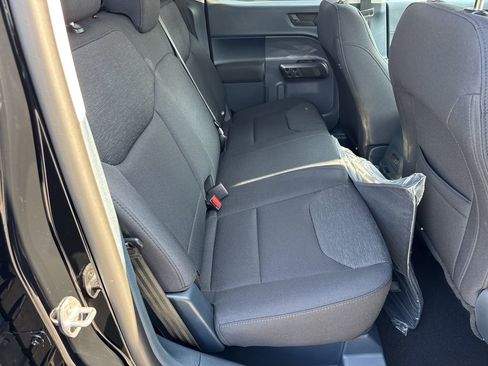 New 2025 Ford Maverick XL image 15