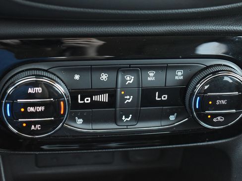 Used 2023 Buick Encore GX Select image 30