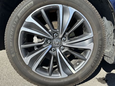 Used 2020 Acura MDX SH-AWD w/ Technology Package image 12