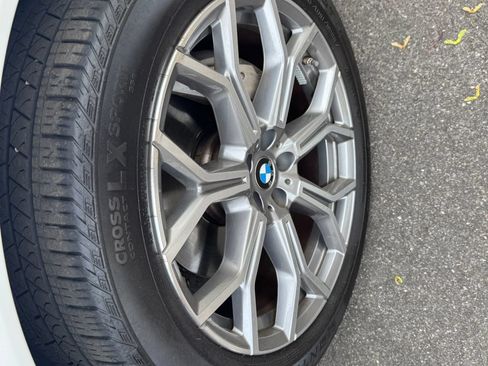 Used 2024 BMW X7 xDrive40i AWD/4WD image 11