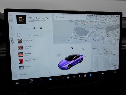 Used 2022 Tesla Model S image 33