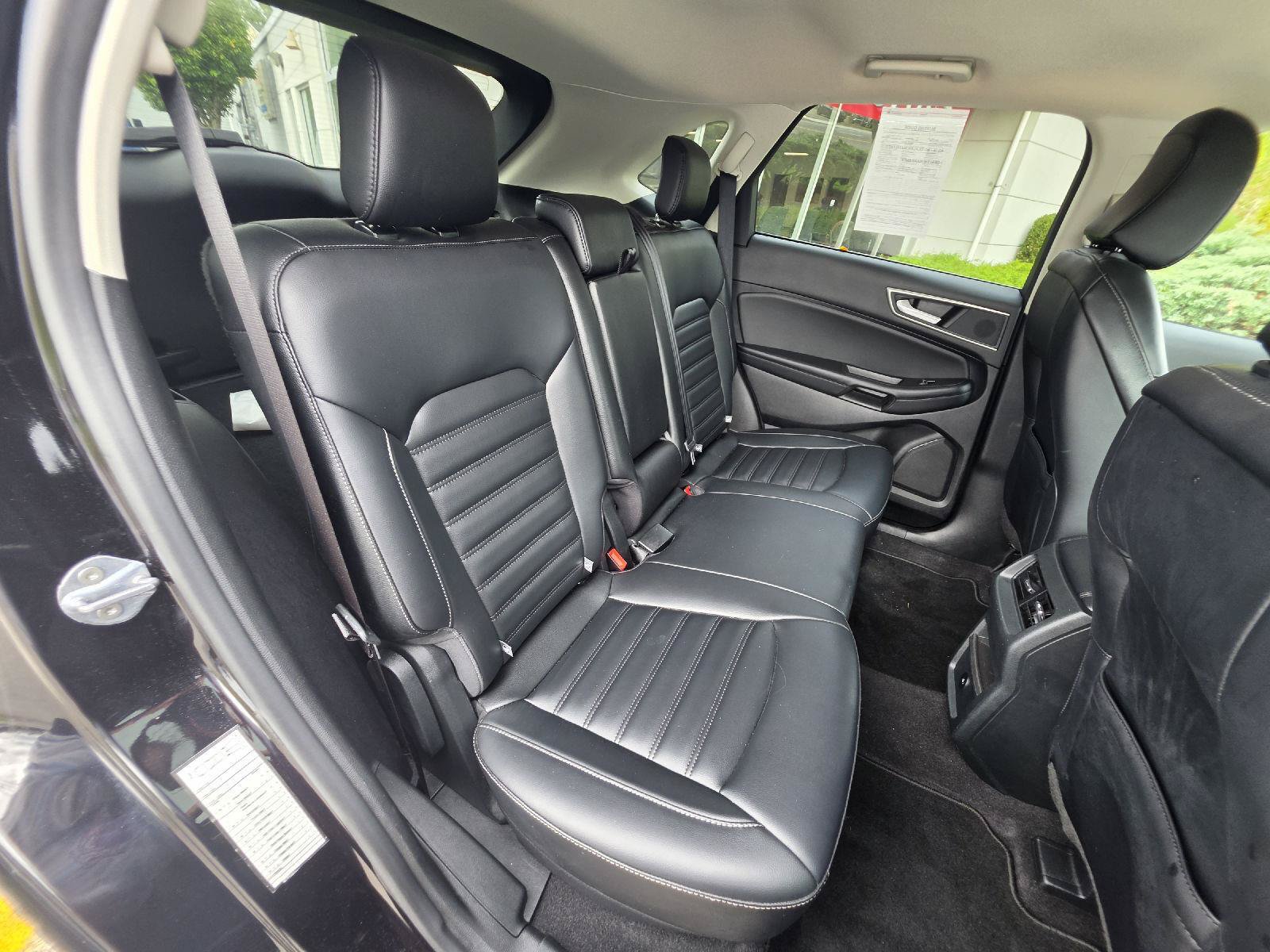 Used 2024 Ford Edge SEL AWD/4WD image 21