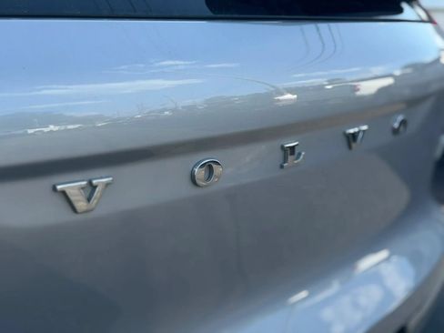 Used 2023 Volvo XC40 Recharge Plus AWD/4WD image 12