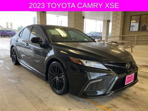 Used 2023 Toyota Camry XSE FWD image 9