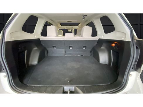 Used 2018 Subaru Forester 2.5i Premium w/ All-Weather Package AWD/4WD image 26