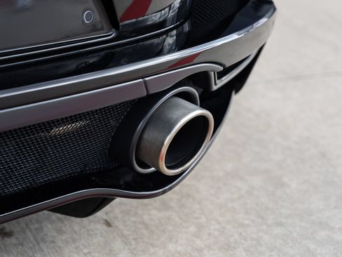 Used 2023 McLaren GT RWD image 15