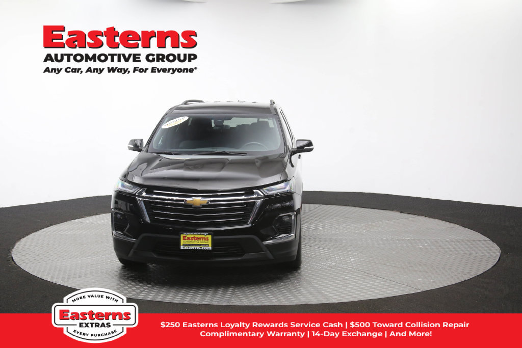 Used 2023 Chevrolet Traverse LT FWD image 57