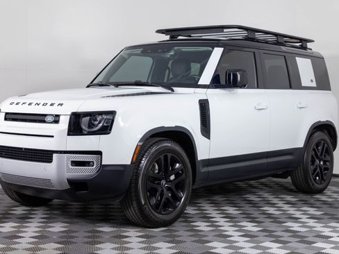 Used 2020 Land Rover Defender 110 HSE image 1