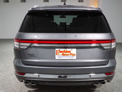 Used 2023 Lincoln Aviator Reserve w/ Equipment Group 201A AWD/4WD image 8