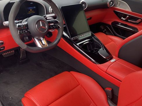 Used 2022 Mercedes-Benz SL 63 AMG 4MATIC image 7