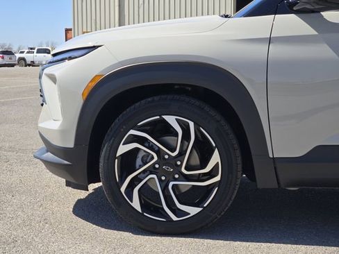 New 2026 Chevrolet TrailBlazer RS w/ Convenience Package FWD image 5