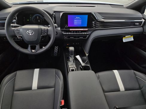 Certified 2026 Toyota Camry SE FWD image 13