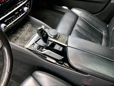 Used 2019 BMW M550i xDrive w/ Premium Package 2 AWD/4WD image 16