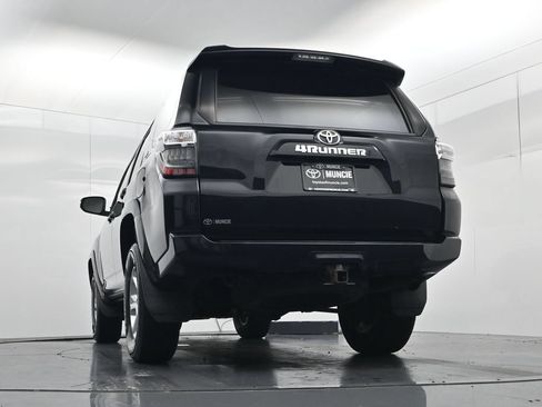 Used 2021 Toyota 4Runner SR5 Premium w/ Moonroof Package AWD/4WD image 52