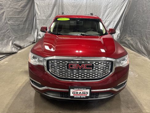 Used 2017 GMC Acadia Denali w/ Technology Package AWD/4WD image 5