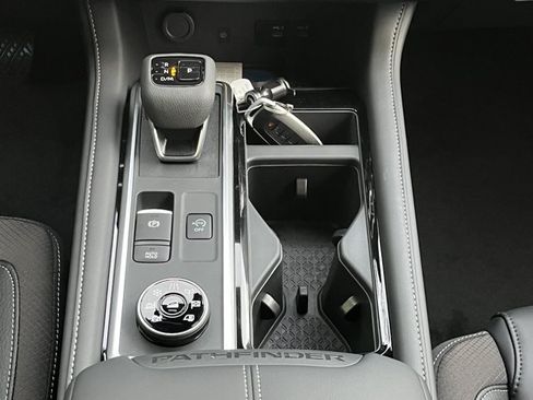 New 2026 Nissan Pathfinder SL AWD/4WD image 15