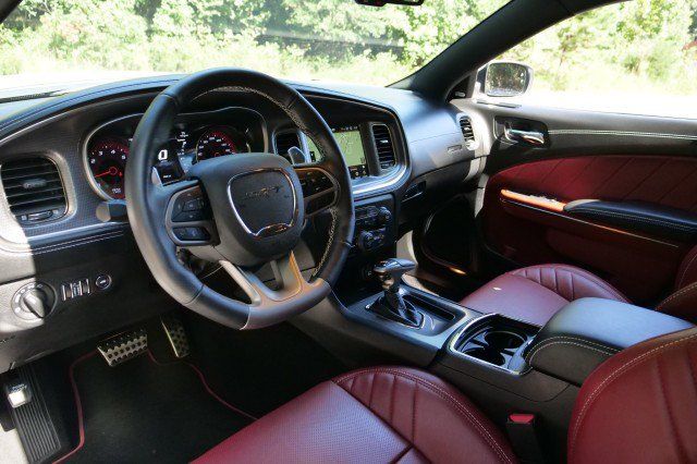 Used 2022 Dodge Charger SRT Hellcat w/ Navigation & Travel Group RWD image 2