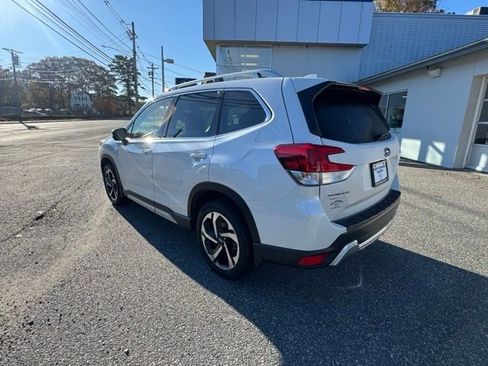 Used 2022 Subaru Forester Touring image 5