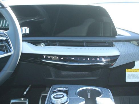 New 2026 Cadillac Optiq Sport 2 image 7