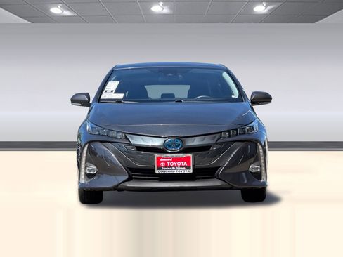 Used 2020 Toyota Prius Prime Limited w/ Carpet Mat Package FWD image 5