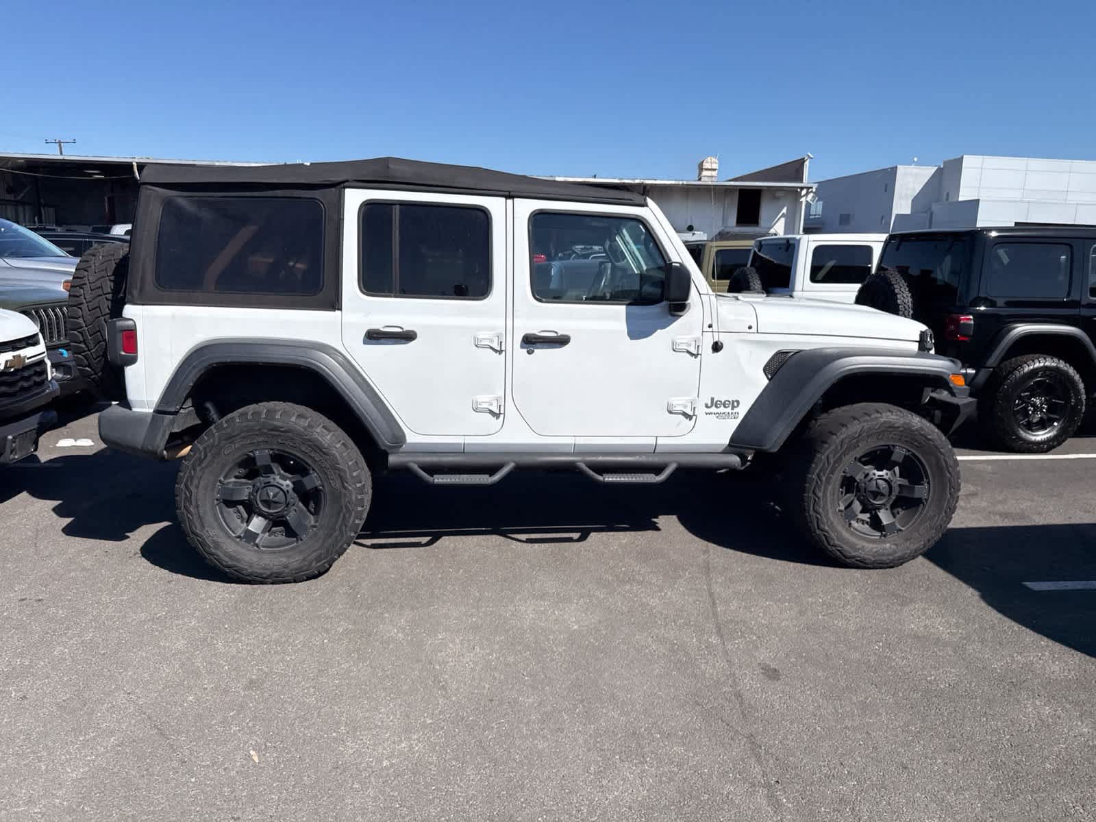 Used 2018 Jeep Wrangler Unlimited Sport S AWD/4WD image 6