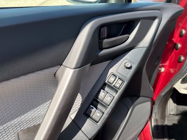 Used 2017 Subaru Forester 2.5i Premium AWD/4WD image 11