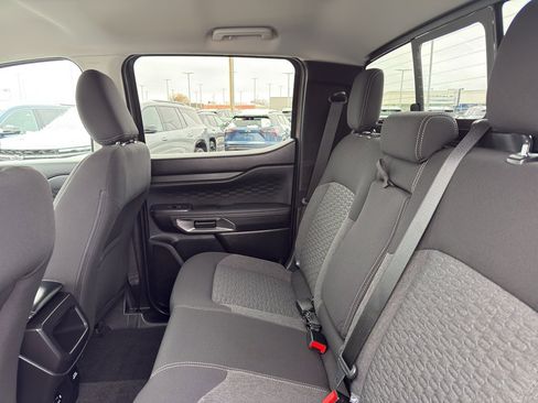 Used 2025 Ford Ranger XLT image 39