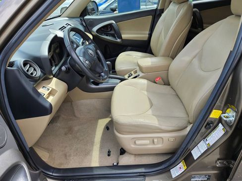 Used 2011 Toyota RAV4 Limited w/ Limited Extra Value Pkg AWD/4WD image 14