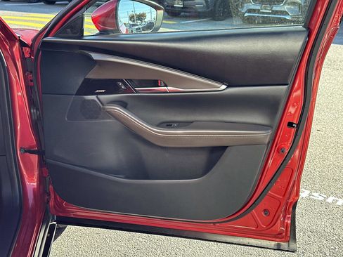 Certified 2025 MAZDA CX-30 AWD 2.5 S w/ Premium Package image 12