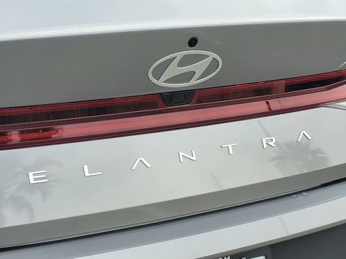 New 2026 Hyundai Elantra Blue image 6