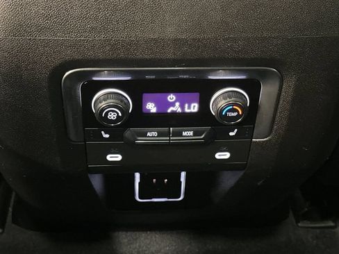 Used 2021 Chevrolet Tahoe High Country w/ Premium Package RWD image 14