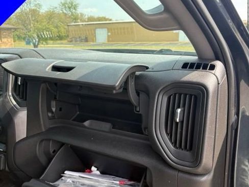 Used 2020 Chevrolet Silverado 1500 Custom w/ Custom Value Package AWD/4WD image 32