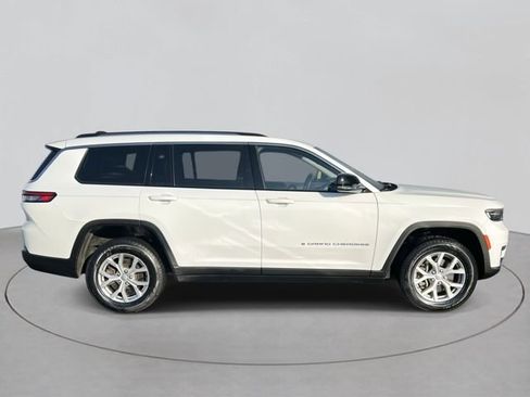 Used 2022 Jeep Grand Cherokee L Limited image 6