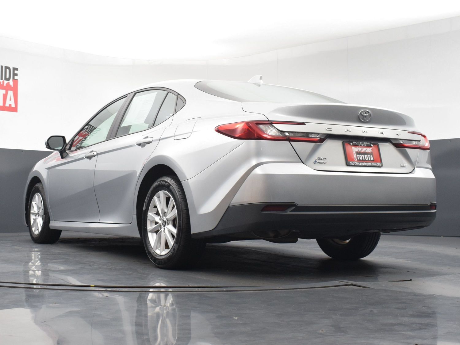 Used 2025 Toyota Camry LE w/ Convenience Package AWD/4WD image 28