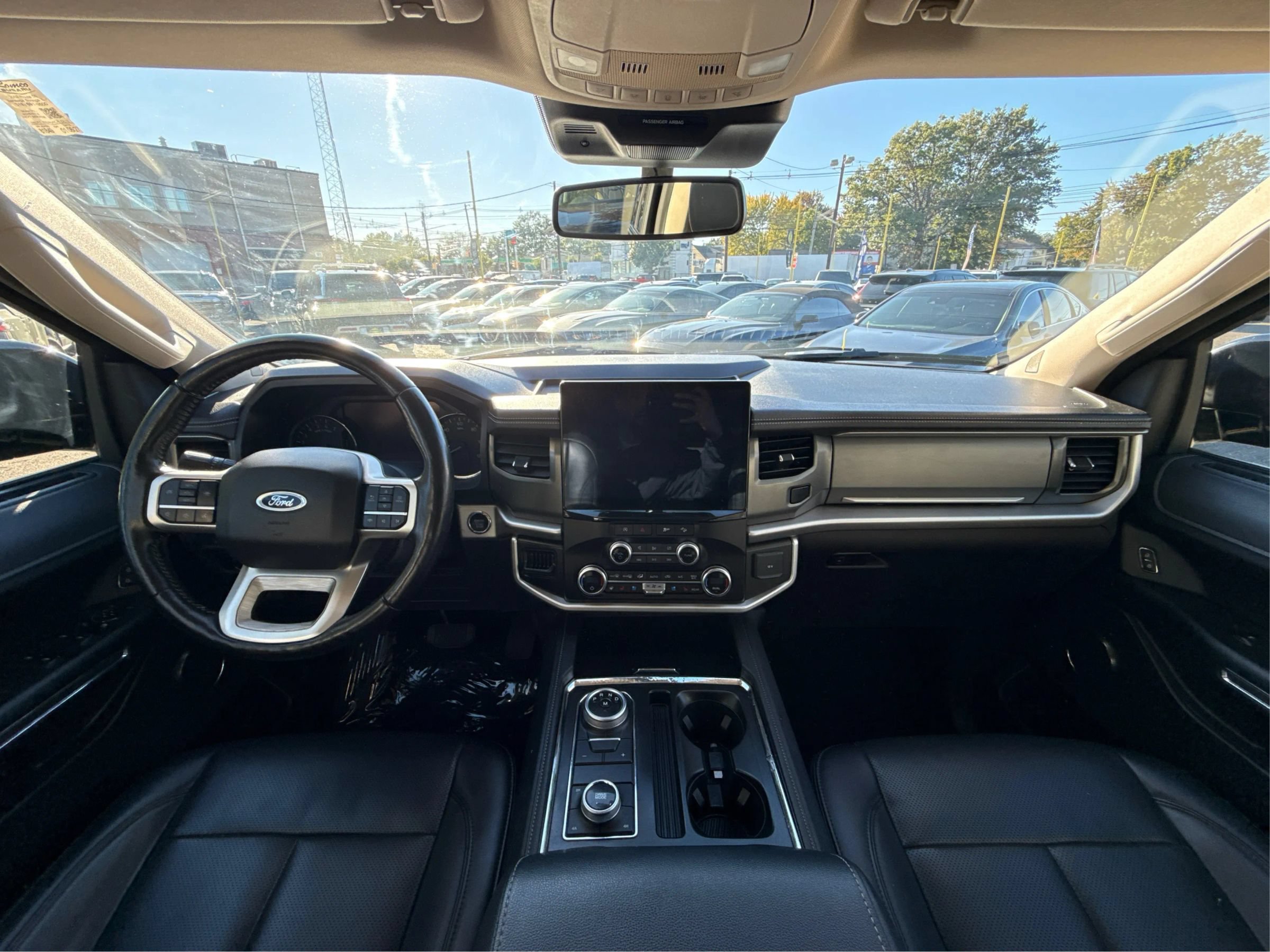 Used 2024 Ford Expedition Max XLT AWD/4WD image 30