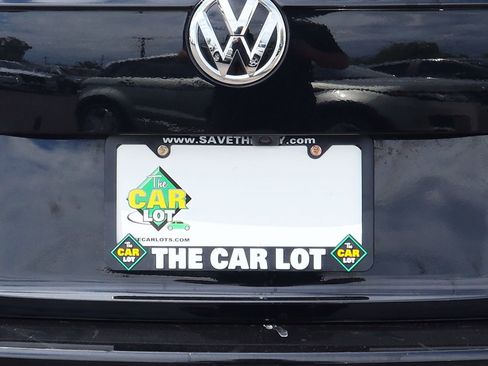 Used 2021 Volkswagen Tiguan SE R-Line image 24