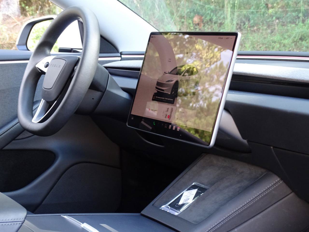 Used 2024 Tesla Model 3 Standard Range RWD image 26