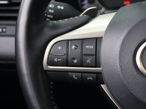 Used 2021 Lexus RX 350L Premium w/ Premium Package AWD/4WD image 18